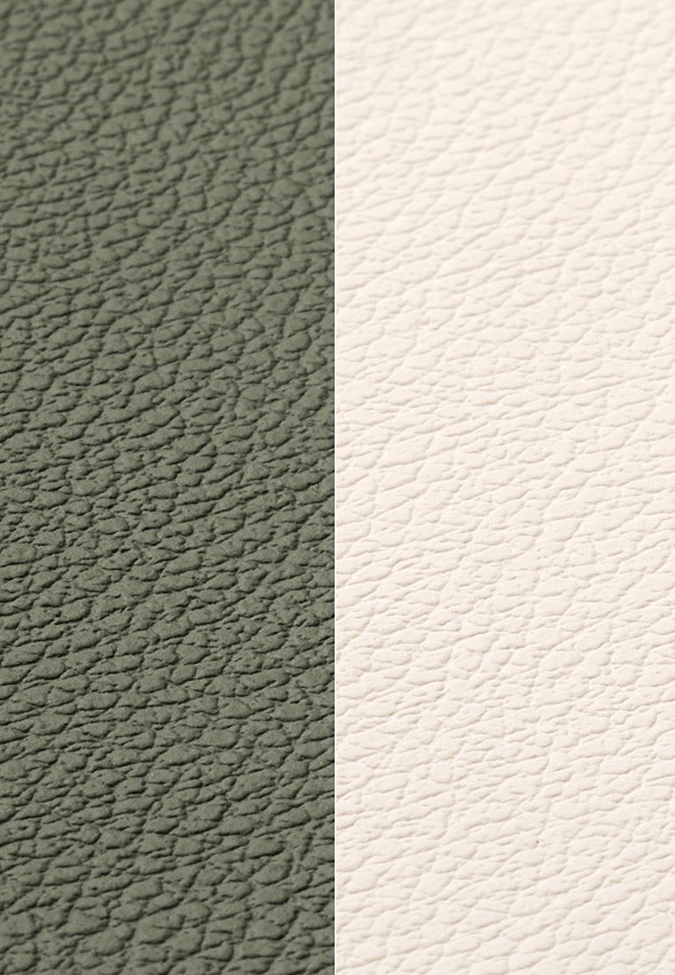 Texturiertes Kunstleder in olivgrün und hellbeige, mit ausgeprägtem Maserungsmuster auf jeder Seite, das unterschiedliche Farben und Oberflächen aufweist.