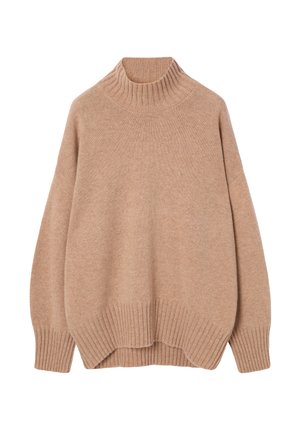 Suéter oversized en tono beige con cuello alto de canalé, hombros caídos y puños de canalé, presenta una textura suave y un dobladillo curvado.
