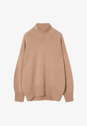 Tan oversized sweater med ribbet turtleneck, droppede skuldre og ribbede manchetter, med en blød struktur og buet sømkant.