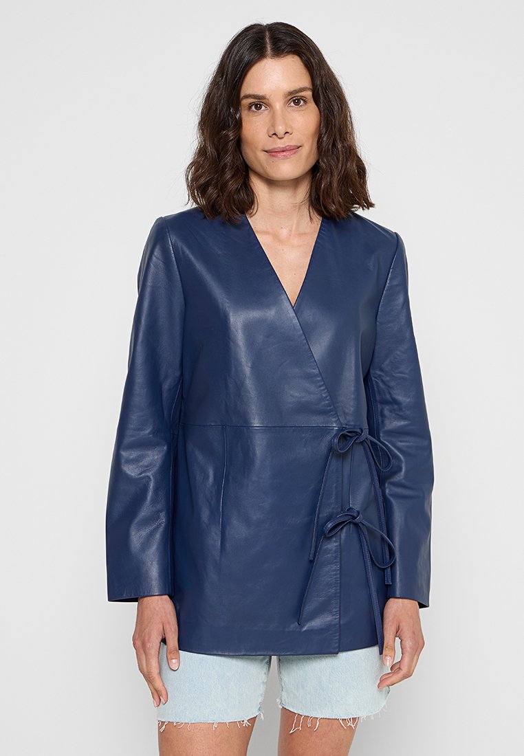 2nd Day Leren jas blauw 2nd Day Leren jas blauw