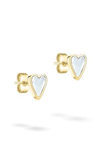 Un paio di orecchini a perno in oro a forma di cuori con un centro in smalto bianco lucido e chiusura a farfalla.
