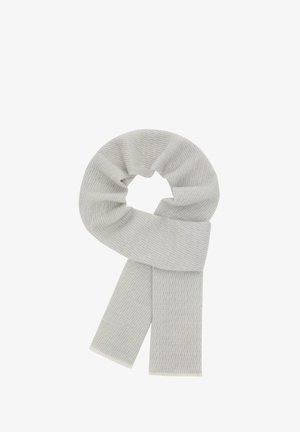 Bufanda de punto gris con textura acanalada, que presenta un ligero brillo. Los bordes están terminados con un sutil y suave ribete.