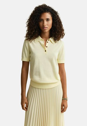 SHORT SLEEVE RUGGER - Poloshirt - vanilla yellow