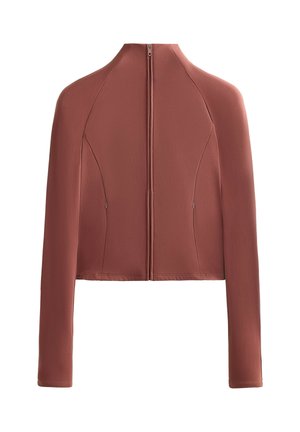 Veste marron à manches longues avec un col montant, une fermeture éclair intégrale à l'avant et des coutures ajustées, vue de dos sur un fond blanc.