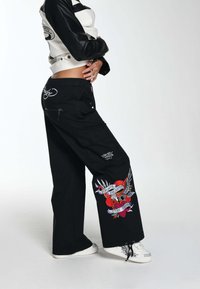 Thumbnail Image 4