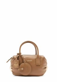 Sac à main beige avec deux poignées, marquage doré "LIU JO", et une étiquette ronde attachée. Texture lisse avec un design compact et élégant.