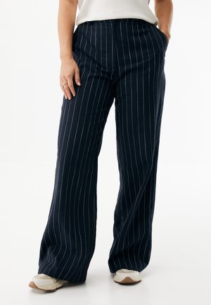 WIDE  - Spodnie materiałowe