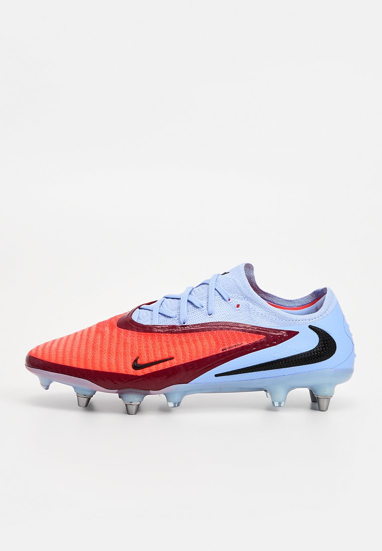 Botas de fútbol para terrenos blandos