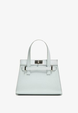 Borsa a mano azzurro chiaro con design strutturato, due manici e chiusura in metallo tono argento. Materiale testurizzato e angoli acuti.