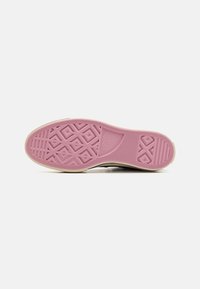 Converse CHUCK TAYLOR ALL STAR LIFT - Kõrge servaga tossud - black/lotus pink/egret