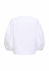 Vit blus med puffärmar och rund halsringning. Har en slät textur och diskret samling vid ärmkanterna. Bakomifrån visad.