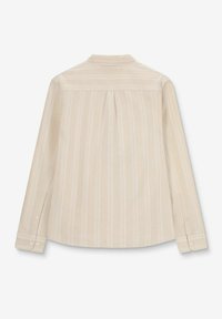 Langarmhemd in hellem Beige mit weißen vertikalen Streifen, ausgestattet mit einer Rückenfalte, Knopfmanschetten und einem klassischen Kragen.