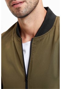 DeFacto Veste mi-saison - khaki