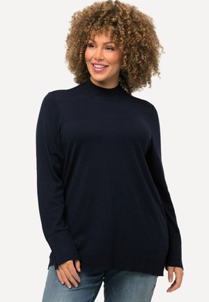Maglione a collo alto blu navy con maniche lunghe, realizzato in un tessuto morbido con dettagli a coste sul colletto e sui polsini, caratterizzato da una vestibilità comoda.