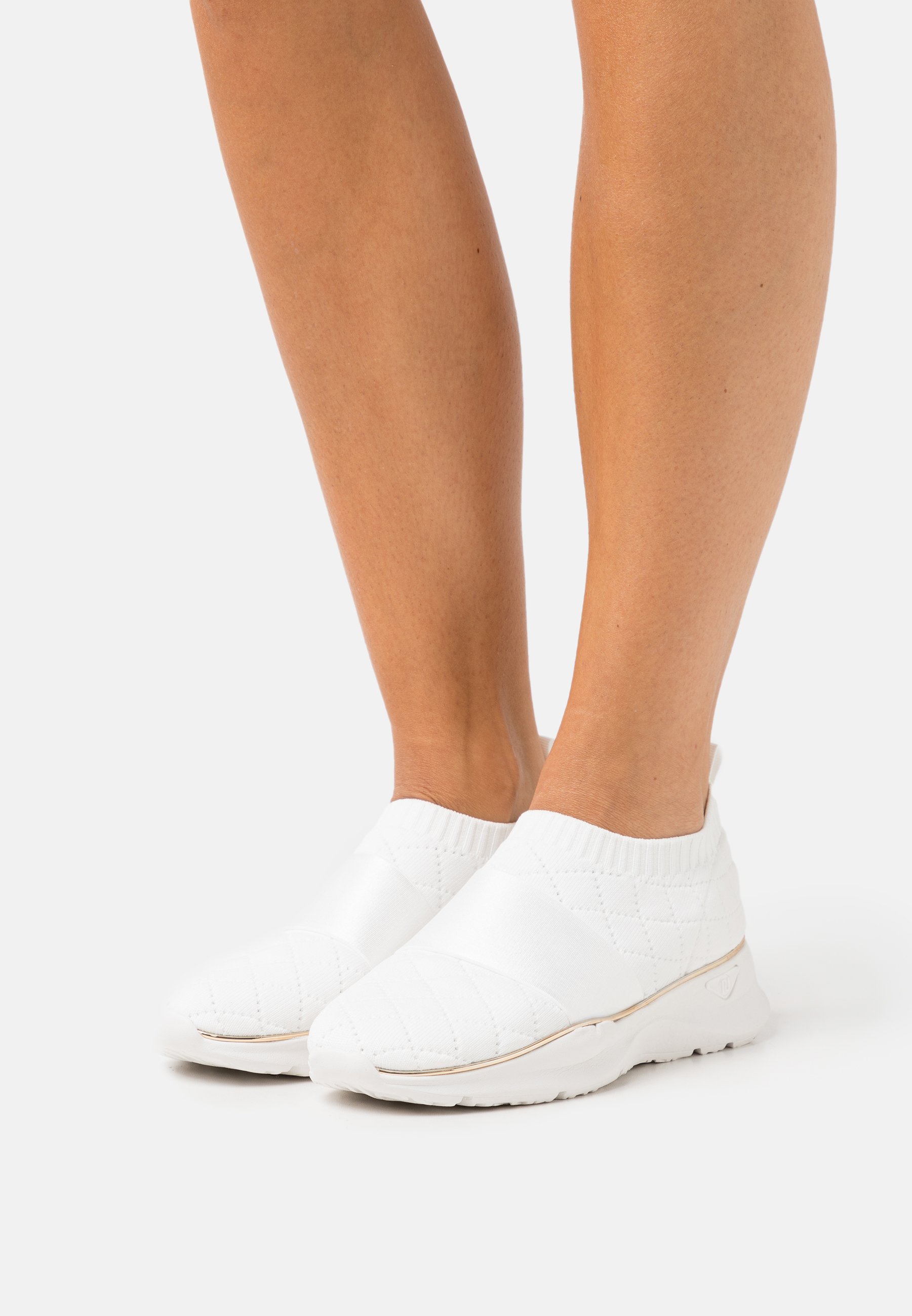 river island sneakers wit