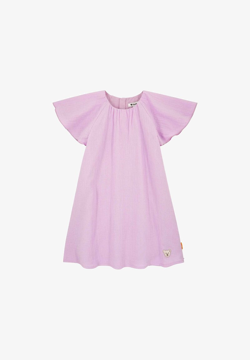 Vestito lilla con maniche svolazzanti, scollo arricciato e tessuto morbido. Presenta una toppa con orsetto sull'orlo e una silhouette ampia a trapezio.