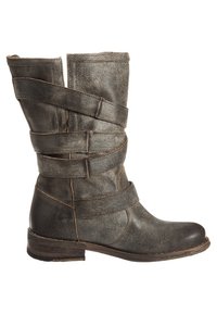 Szare skórzane botki za kostkę z warstwowymi detalami paska, zaokrąglonym noskiem i niskim, tłoczonym obcasem. Teksturowane wykończenie dodaje wizualnego zainteresowania.