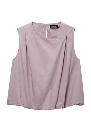 Blouse sans manches, de couleur lilas clair, avec encolure ronde, détails plissés près des épaules et fermeture au dos par bouton à ouverture en goutte d'eau.