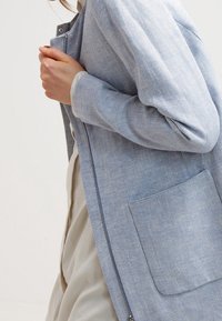 Esprit Collection Pitkä takki - light blue