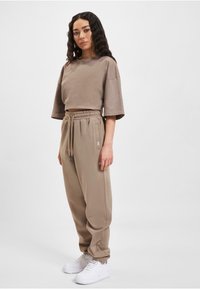 DEF Jogginghose - brown washed