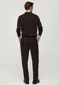 Mango Top s dlhým rukávom - brown