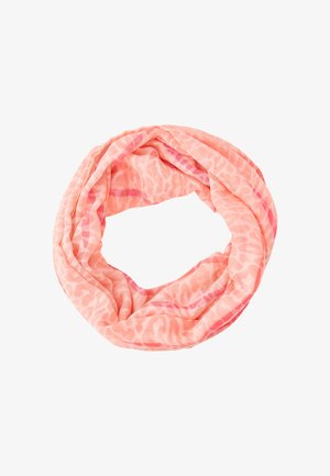 Écharpe infinie corail avec un motif léopard subtil en nuances de rose, confectionnée dans un tissu léger et doux pour le confort et le superposition.