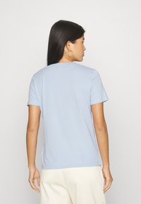 Tommy Hilfiger REGULAR FIT - T-shirt con stampa - well water