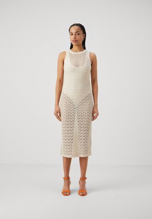 JDYSUN EVELYN O NECK SLIT DRESS - Egyenes szabású ruha - tapioca