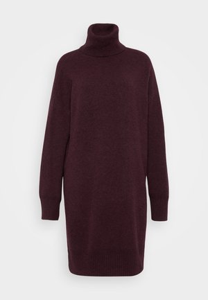 Burgunderfarbendes Rollkragenkleid aus weichem Strickmaterial, mit langen Ärmeln, gerippten Manschetten und einem lässigen Schnitt, der bis zur Mitte des Oberschenkels reicht.