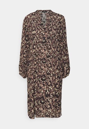 True Religion TUCKED LONGSLEEVE DRESS SQUARES  - Tričkové šaty - brownish