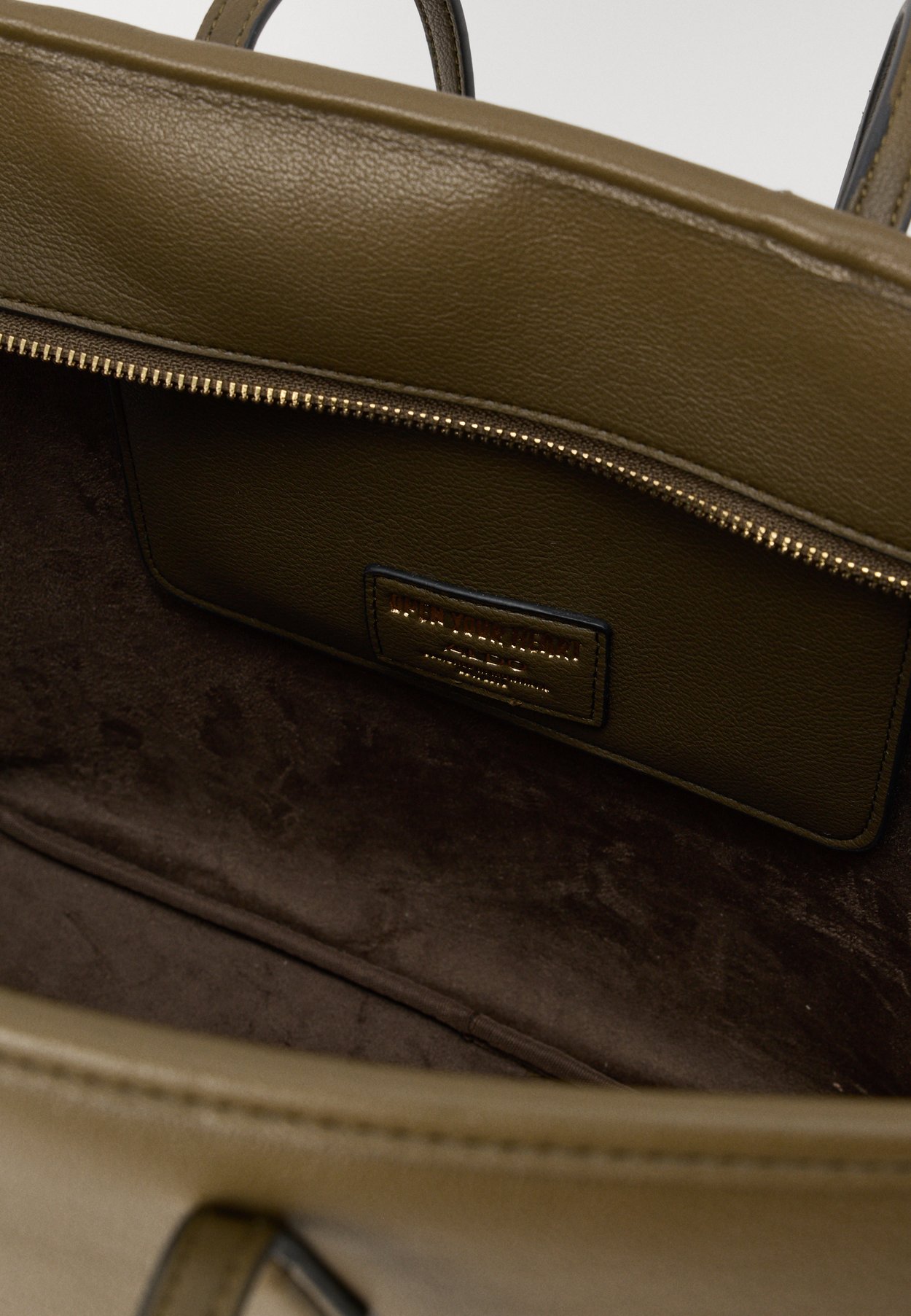 EVERYTHING TOTE