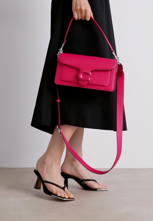 POLISHED COVERED CLOSURE TABBY SHOULDER BAG - Handbag - dragonfruit2