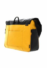 Borsa a tracolla con fronte giallo e parte superiore nera, realizzata in materiale sintetico. Presenta un ampio scomparto principale e una tasca frontale.