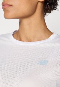 New Balance ATHLETICS LONG SLEEVE - Hosszú ujjú felső - taro heather