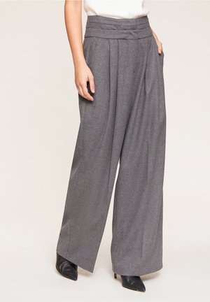 Trousers - grey