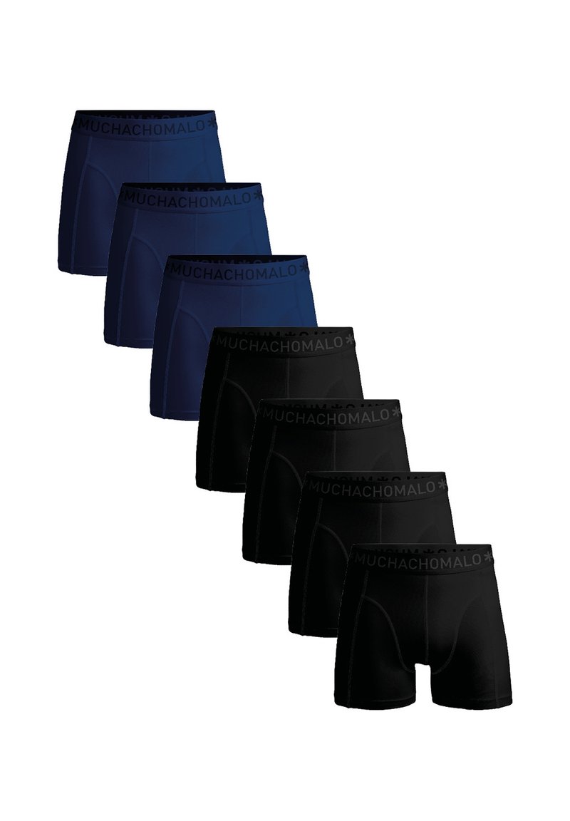Moške bokserice v temno modri in črni barvi. Narejene iz mehkega materiala, z raztegljivo elastiko, na kateri je napis "MUCHACHO MALO". Štiri črne in tri temno modre pare.