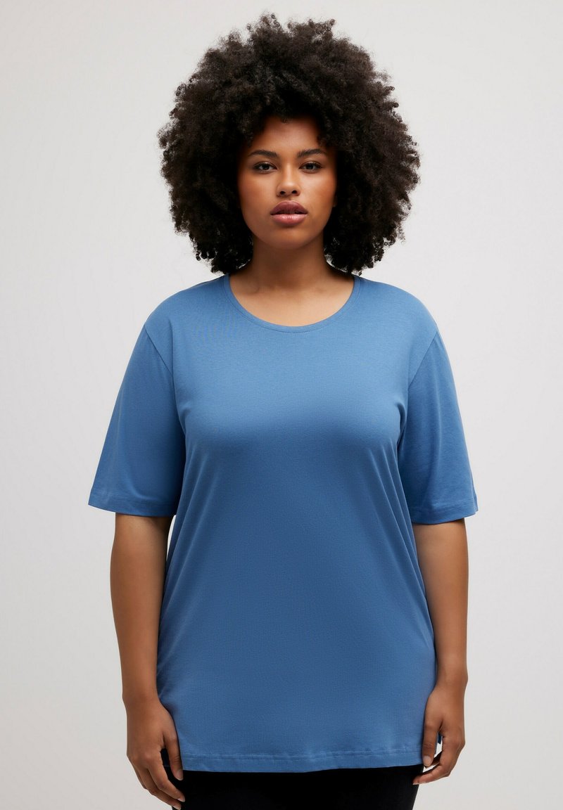 Ulla Popken PLUS SIZE SHORT SLEEVE TEE  - T-shirt basic - denimblau