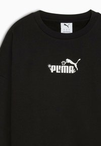 Felpa nera con logo "PUMA" bianco decorato con accenti floreali, design a girocollo e tessuto morbido e texturizzato.