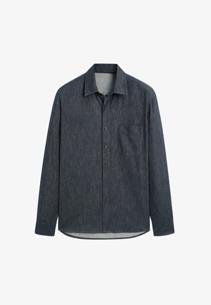 Donkerblauwe langermige shirt van textuurstof, met een knoopsluiting aan de voorzijde, een kraag en een borstzak aan de linkerkant.