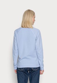 TOM TAILOR DENIM PRINTED RAGLAN SWEATER - Camisola - brunerra blue