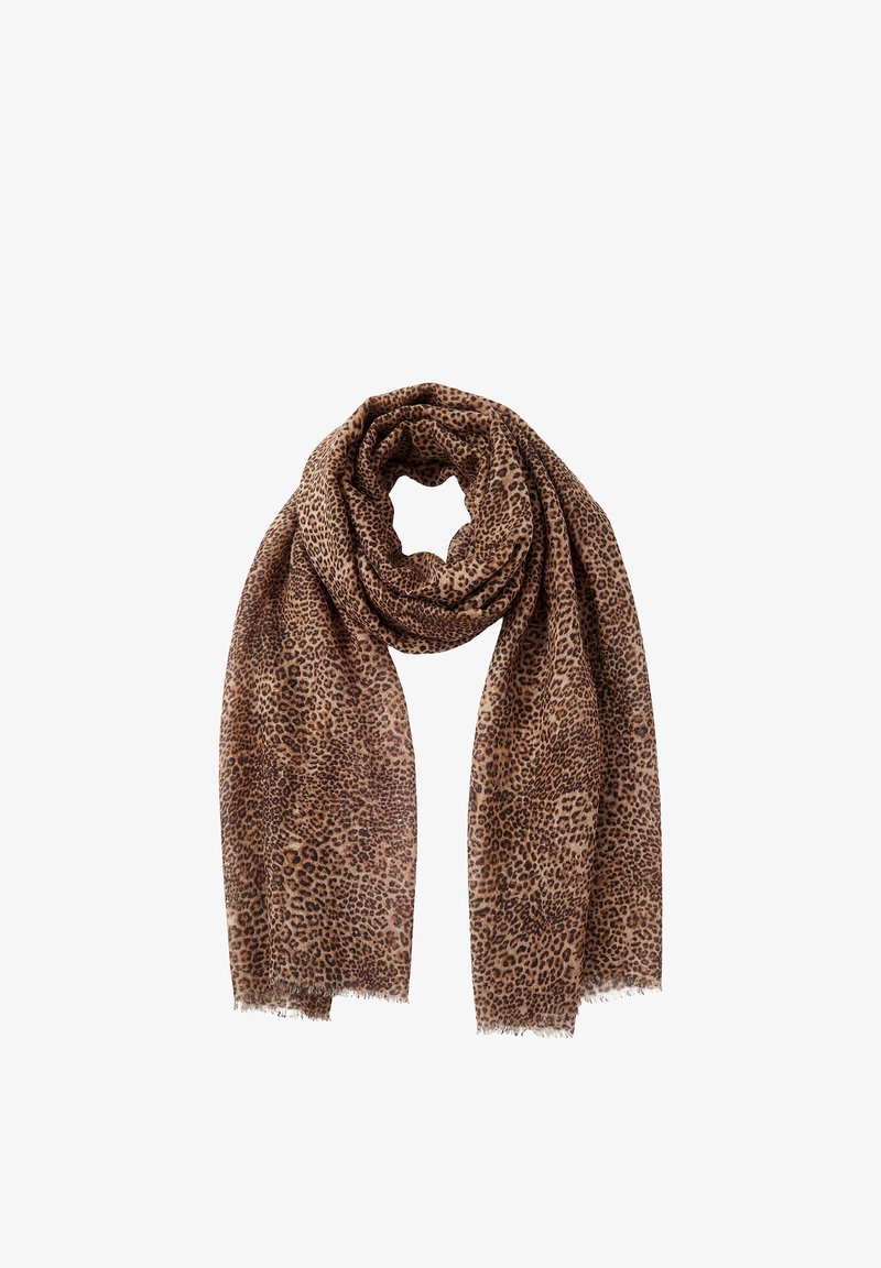 Écharpe imprimé léopard marron et noir avec des bords frangés, pliée en boucle lâche sur un fond blanc.