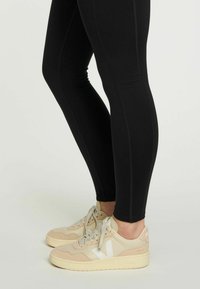 Girlfriend Collective RISE  - Tajice - black