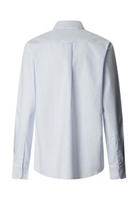 Chemise habillée bleu clair à manches longues avec de fines rayures verticales, poignets à boutons et un empiècement arrière avec pli central.