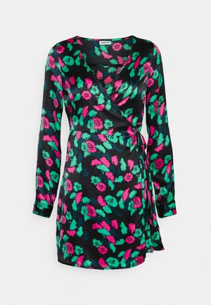 Noisy May Petite NMSTELLA WRAP DRESS - Rochie de zi - black