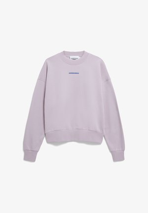 Lavender Sweatshirt mit Rundhalsausschnitt, langen, gerippten Ärmeln und cropped Saum. Verfügt über das blaue "ARMEDANGELS"-Logo, zentral platziert. Weiches Material.