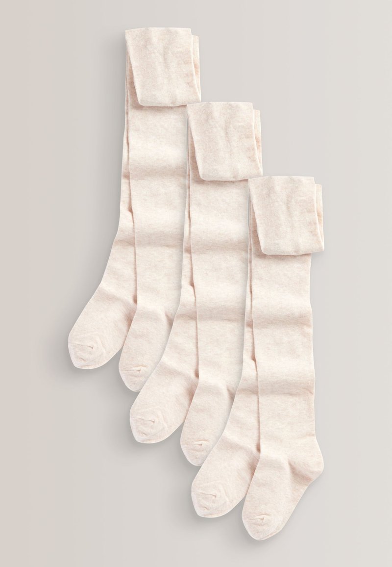Calzettoni al ginocchio di un beige chiaro, con texture a coste e risvolto in cima. Mostrati tre paia, finitura liscia e punta arrotondata.