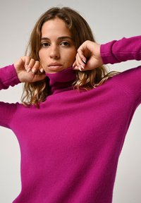 Authentic Cashmere Maglione - violine