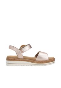 Metalen rosegouden sandalen hebben een breed bandontwerp, een gestructureerde binnenzool en een geweven accent. De zool is licht en heeft een gestructureerd loopvlak.