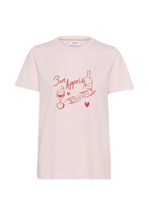 Hellrosa kurzärmeliges Hemd mit rotem Text "Bon Appetit" und Illustrationen einer Weinflasche, eines Weinglases, eines Baguettes und zweier Herzen auf der Vorderseite.