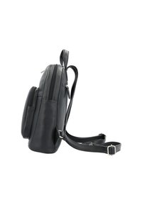 Sac à dos en cuir noir avec une surface texturée, compartiments à double fermeture éclair et sangles ajustables pour le confort. Il dispose d'une poche latérale.